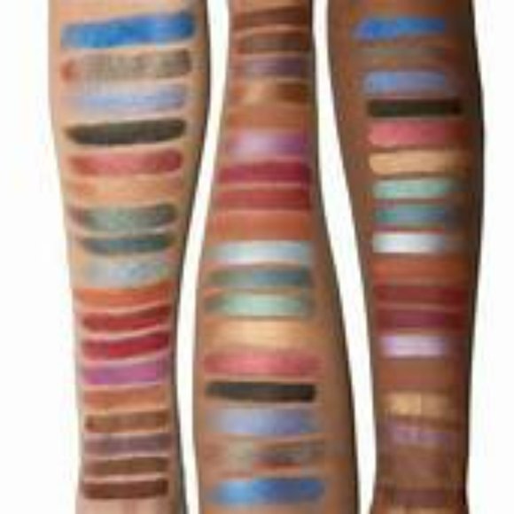 OPV BEAUTY - Spotlight Eyeshadow Palette - Picture 5 of 10